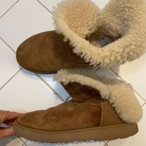 Mini UGGS cream and tan